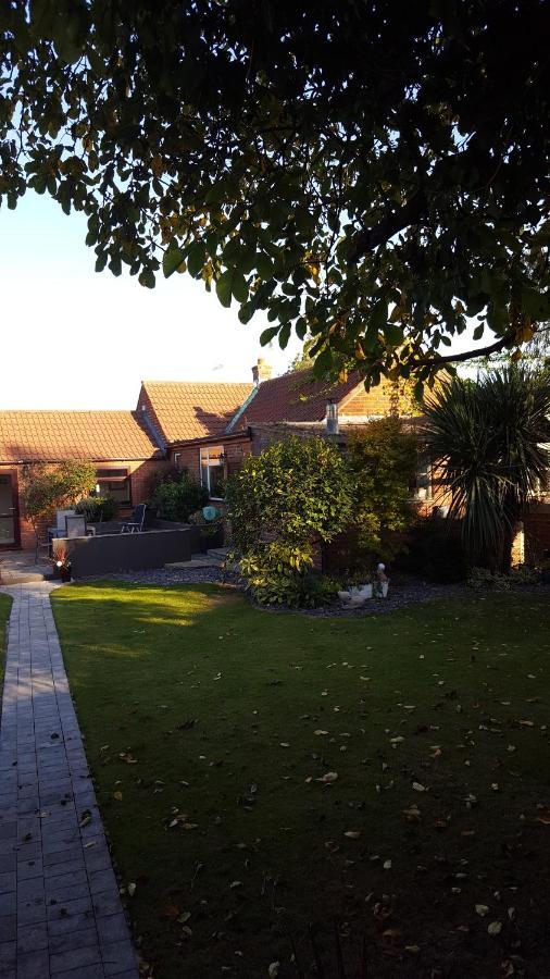 The White Dove Bed And Breakfast With Glamping Newark Showground Bagian luar foto